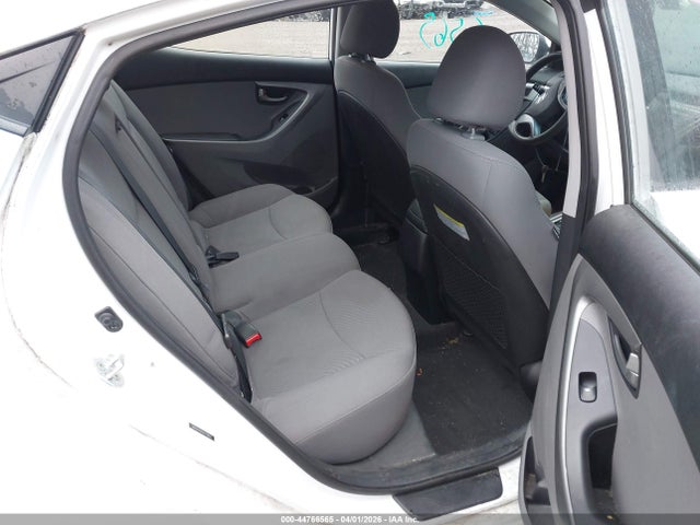 HYUNDAI ELANTRA SE - 8