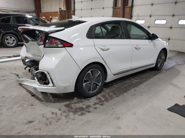 HYUNDAI IONIQ PLUG-IN HYBRID SE - 4