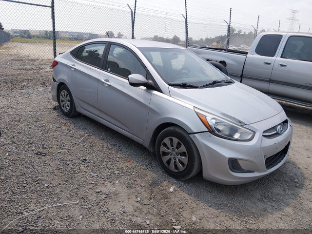 HYUNDAI ACCENT SE - 1