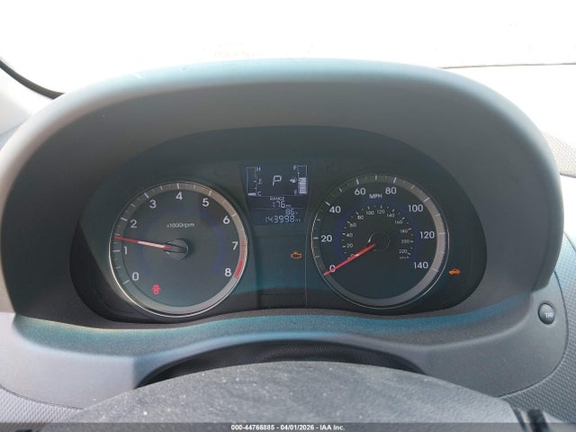 HYUNDAI ACCENT SE - 7