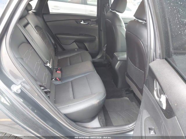 KIA FORTE GT-LINE - 8