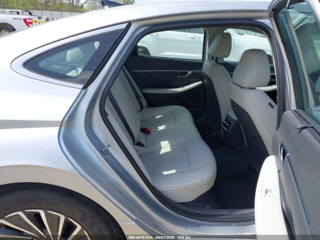 HYUNDAI SONATA HYBRID LIMITED - 8