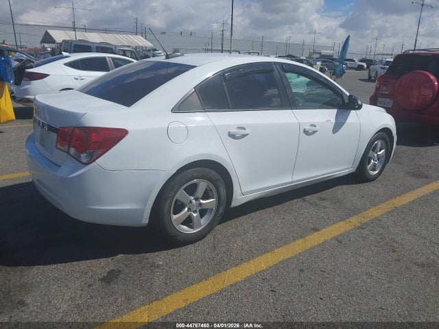 CHEVROLET CRUZE LS AUTO - 4