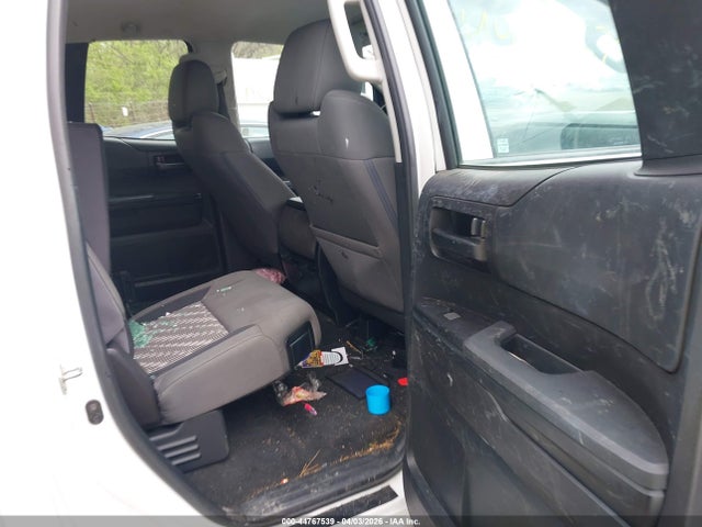 TOYOTA TUNDRA - 8