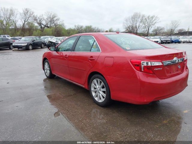 TOYOTA CAMRY - 3