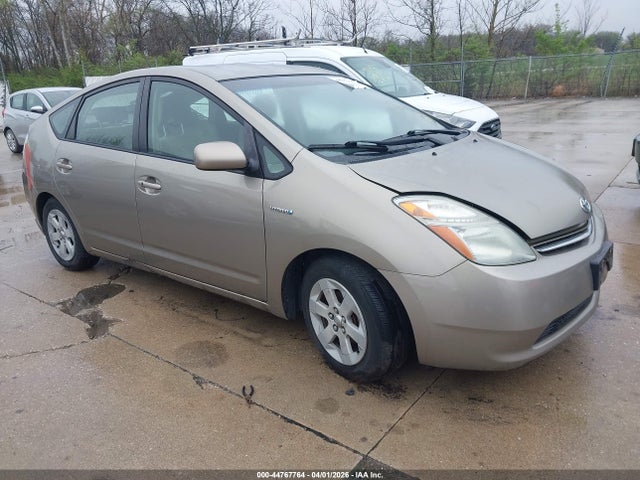 TOYOTA PRIUS - 1