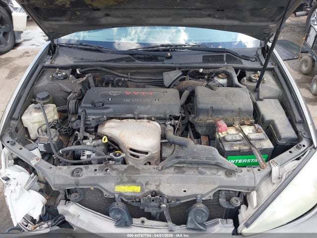2004 Toyota CAMRY LE 照片 10