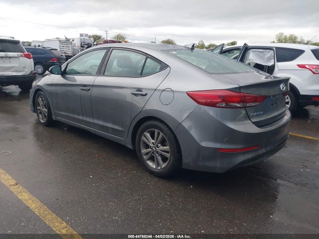 HYUNDAI ELANTRA SEL - 3