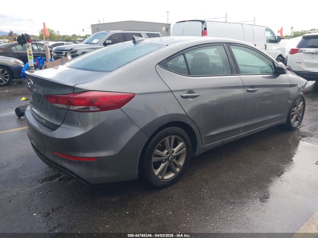 HYUNDAI ELANTRA SEL - 4