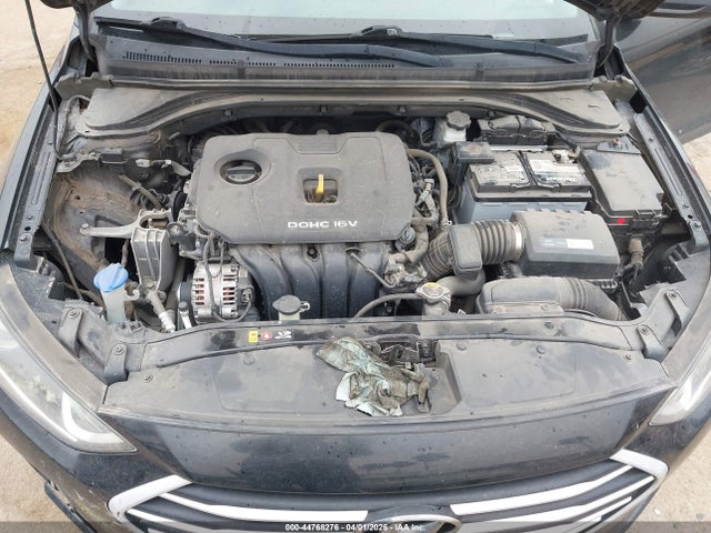 HYUNDAI ELANTRA - 10