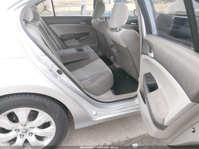 HONDA ACCORD 2.4 LX - 8