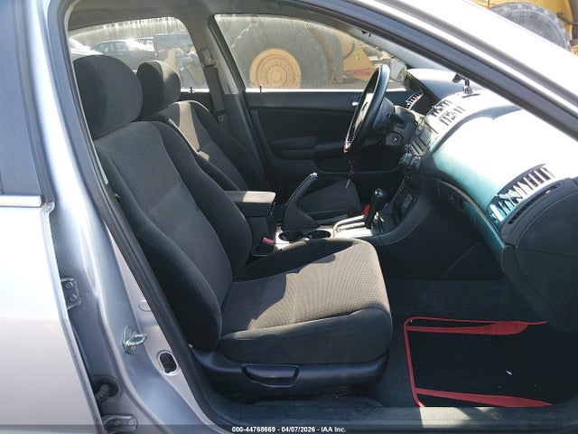 HONDA ACCORD 2.4 LX - 5