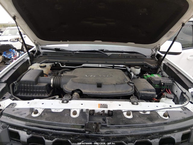 CHEVROLET COLORADO - 10