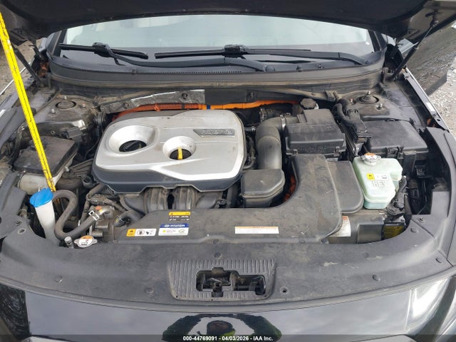 HYUNDAI SONATA HYBRID SE - 10