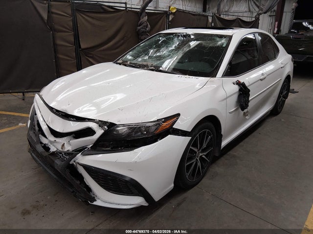 TOYOTA CAMRY - 2