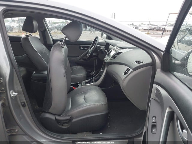 HYUNDAI ELANTRA LIMITED - 5