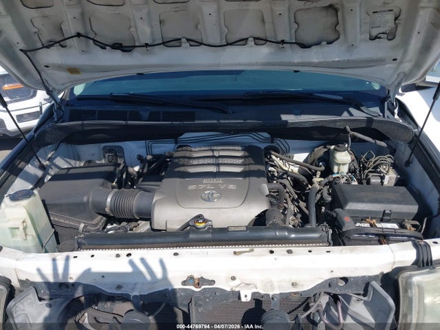 TOYOTA TUNDRA - 10