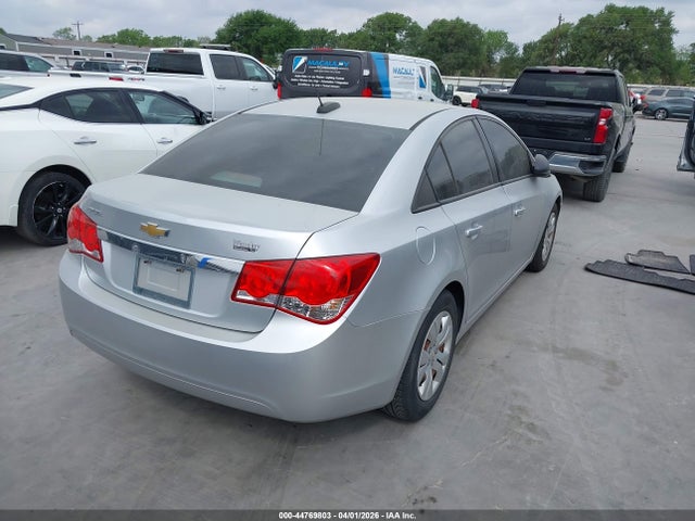 CHEVROLET CRUZE LS AUTO - 4