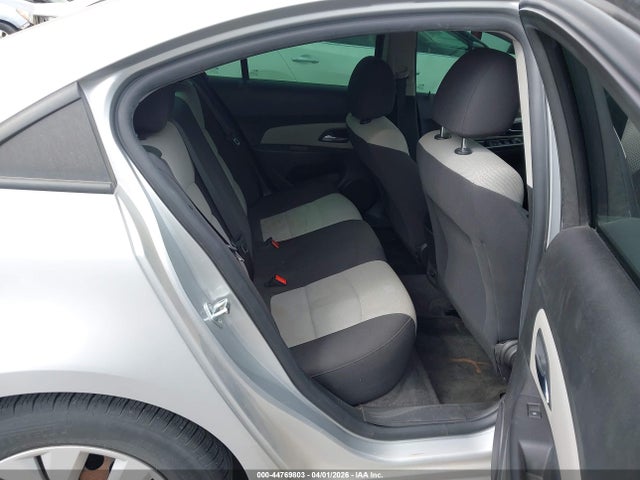 CHEVROLET CRUZE LS AUTO - 8