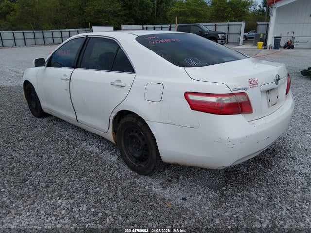 TOYOTA CAMRY - 3