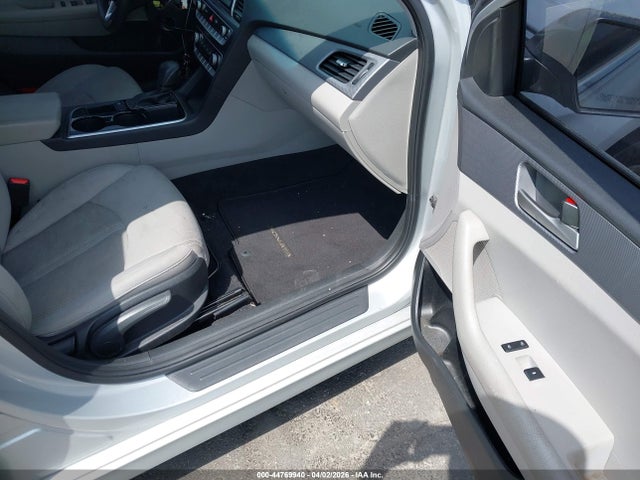 HYUNDAI SONATA SE - 5