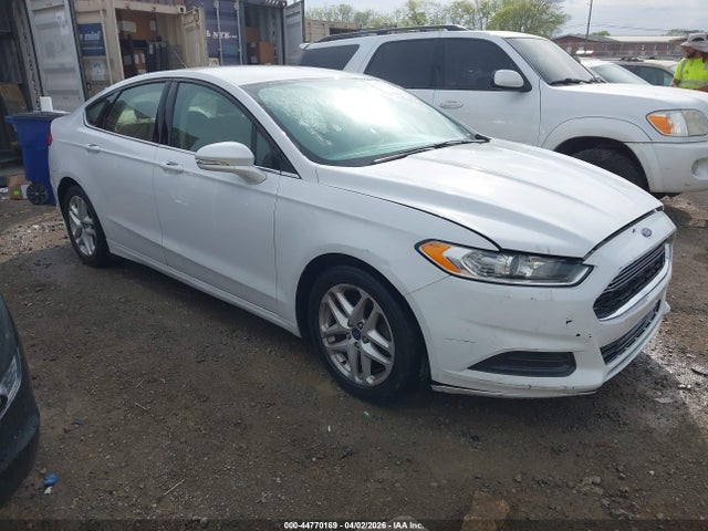 FORD FUSION SE - 1