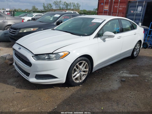 FORD FUSION SE - 2
