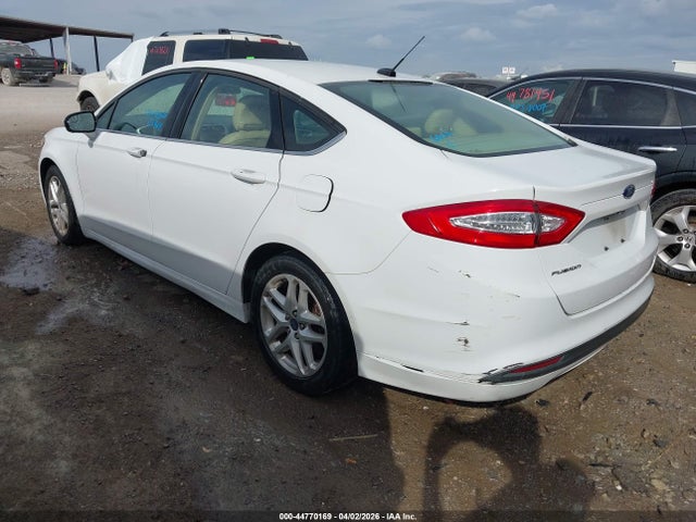 FORD FUSION SE - 3
