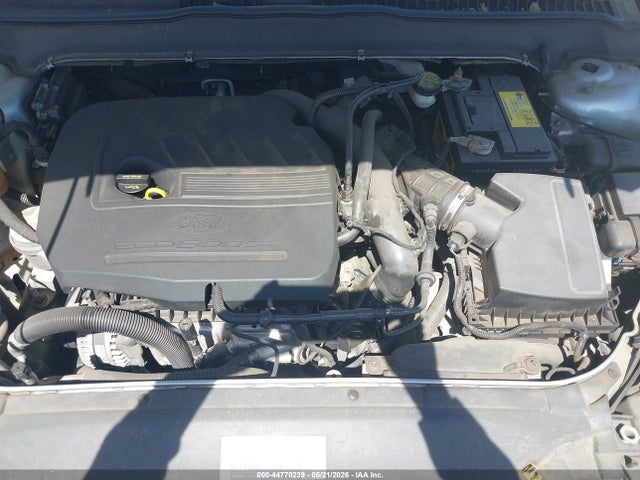 FORD FUSION SE - 10