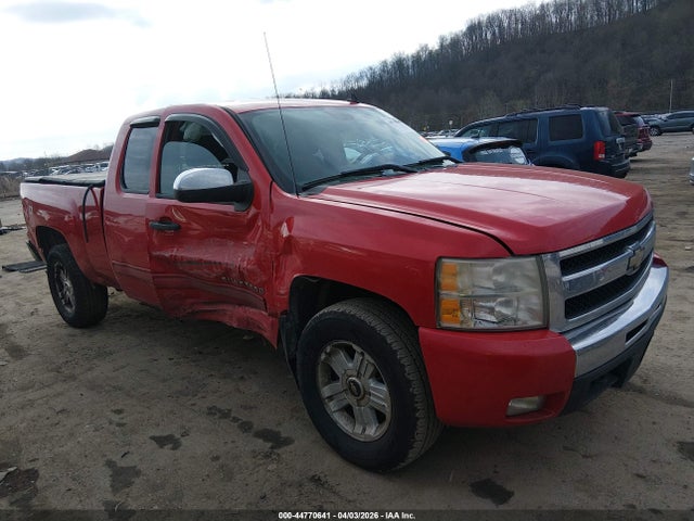 CHEVROLET SILVERADO 1500 - 1