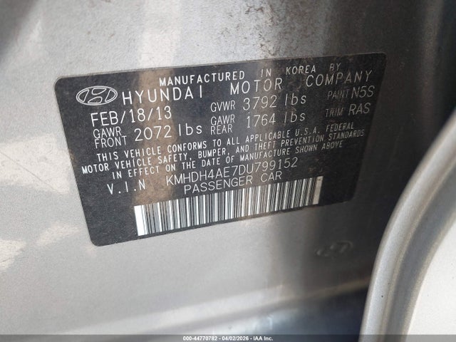 HYUNDAI ELANTRA GLS - 9