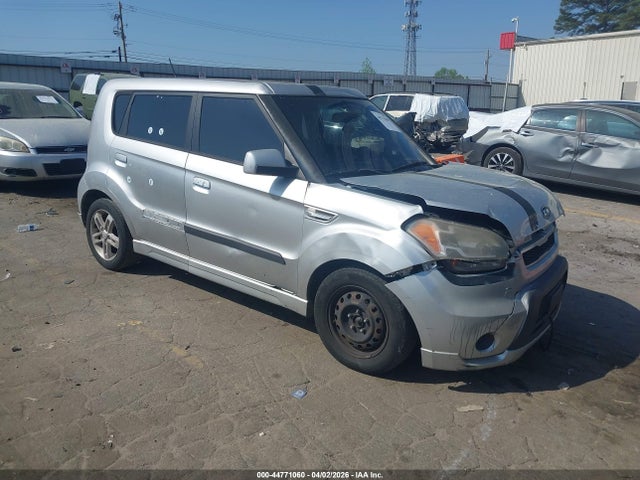 KIA SOUL + - 1