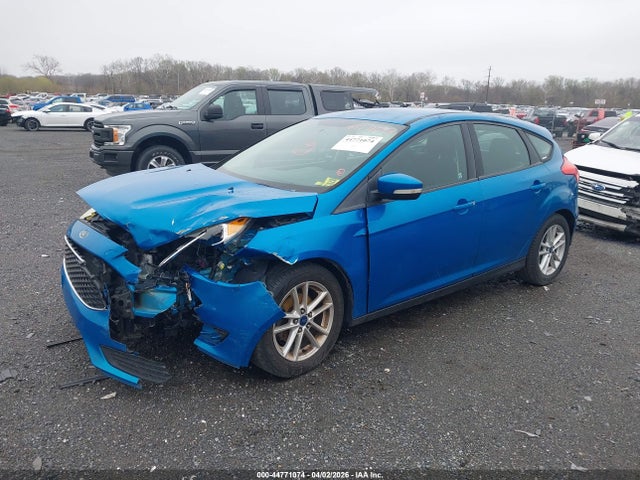 FORD FOCUS SE - 2