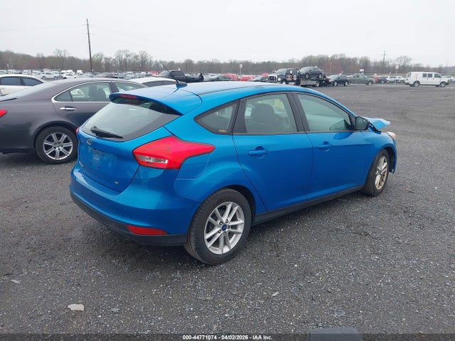 FORD FOCUS SE - 4