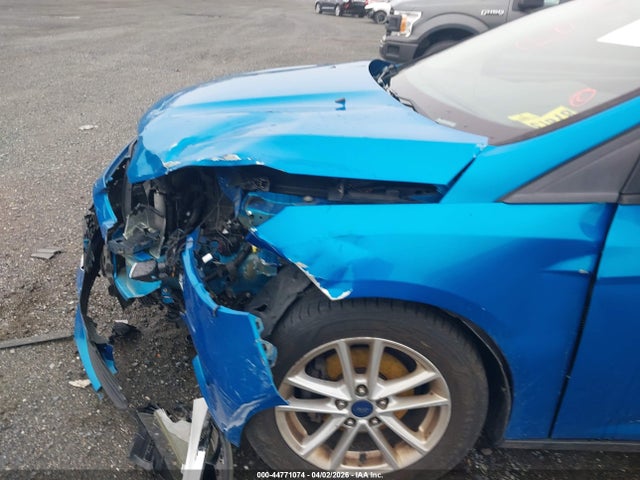 FORD FOCUS SE - 6