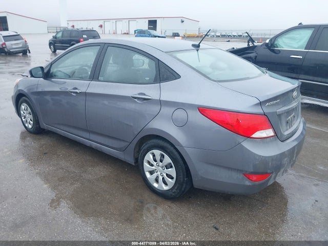 HYUNDAI ACCENT SE - 3