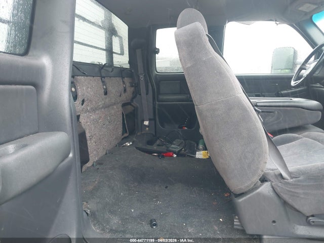 CHEVROLET SILVERADO 2500HD LS - 8