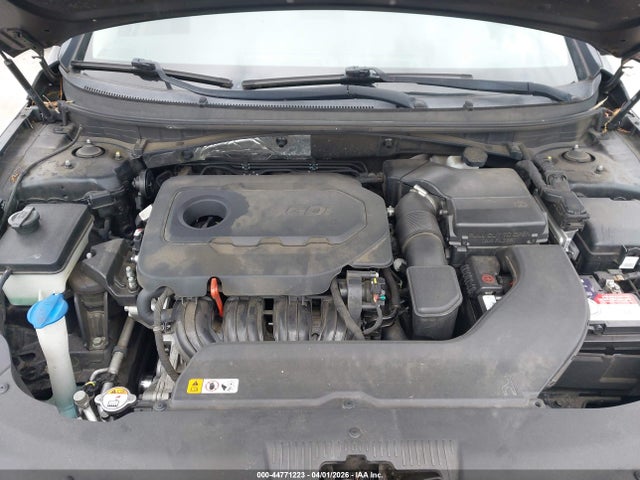 HYUNDAI SONATA SE - 10