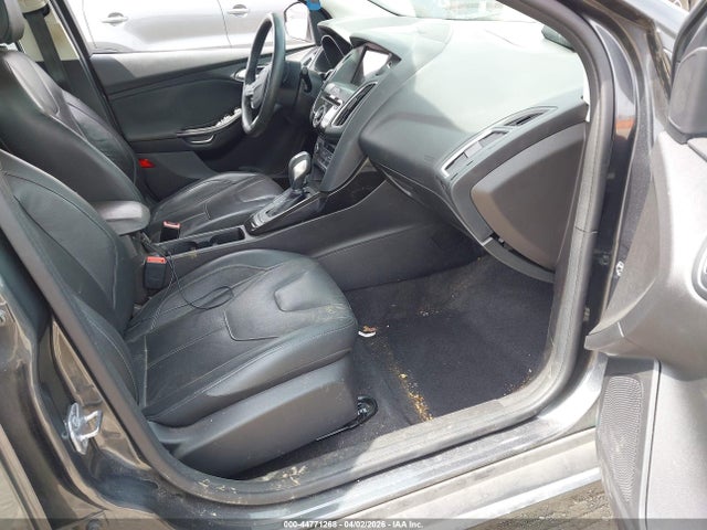 FORD FOCUS TITANIUM - 5