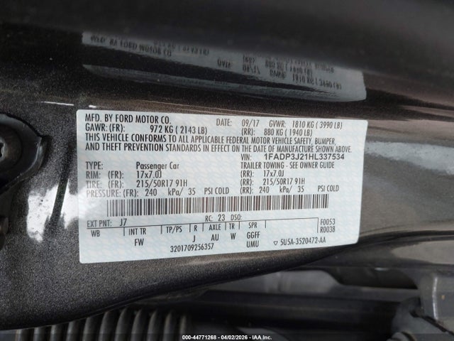 FORD FOCUS TITANIUM - 9