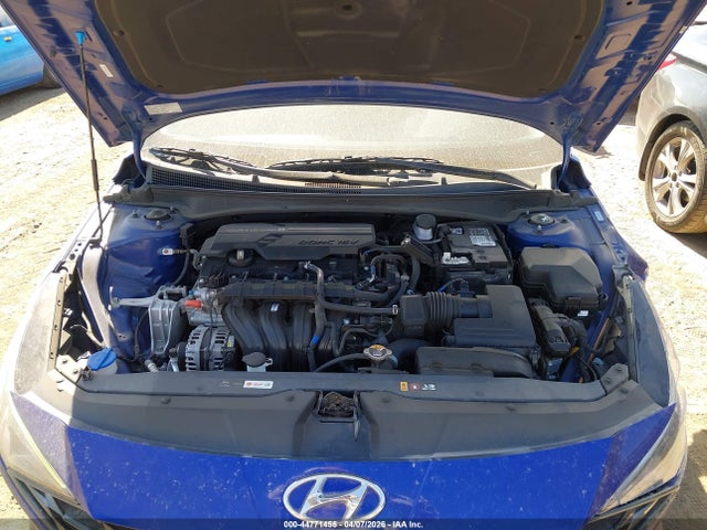 HYUNDAI ELANTRA LIMITED - 10