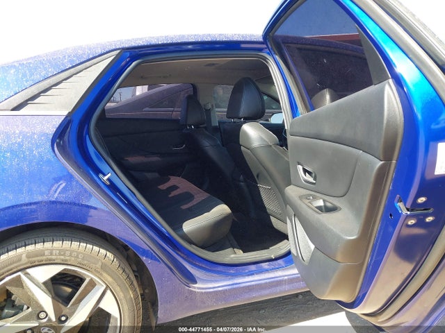 HYUNDAI ELANTRA LIMITED - 8