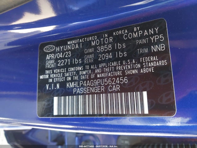 HYUNDAI ELANTRA LIMITED - 9