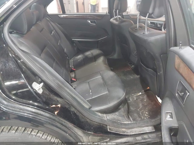 MERCEDES-BENZ E-CLASS - 8