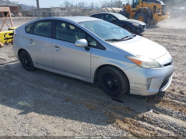 TOYOTA PRIUS - 1
