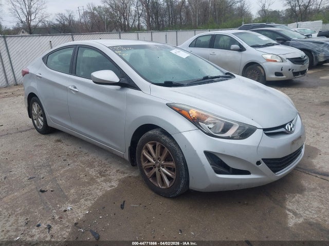 HYUNDAI ELANTRA SE - 1