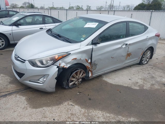 HYUNDAI ELANTRA SE - 2