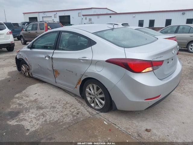 HYUNDAI ELANTRA SE - 3