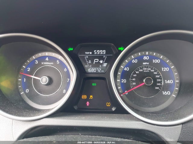 HYUNDAI ELANTRA SE - 7