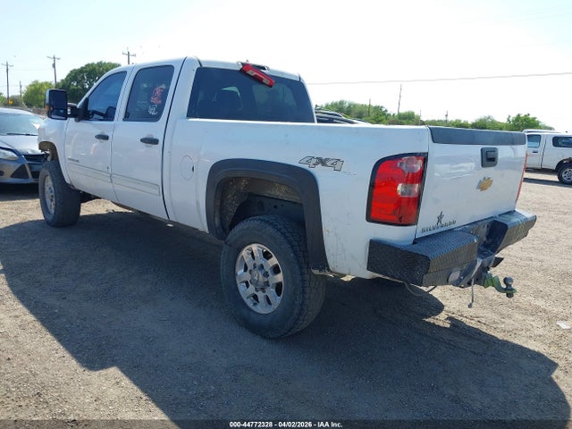 CHEVROLET SILVERADO 2500HD LT - 3